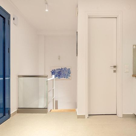 Blue & White Velvet 20M From The Beach Danilia Buitenkant foto