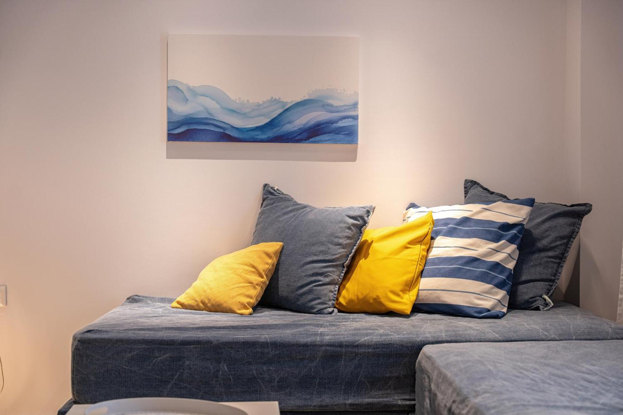 Blue & White Velvet 20M From The Beach Danilia Buitenkant foto